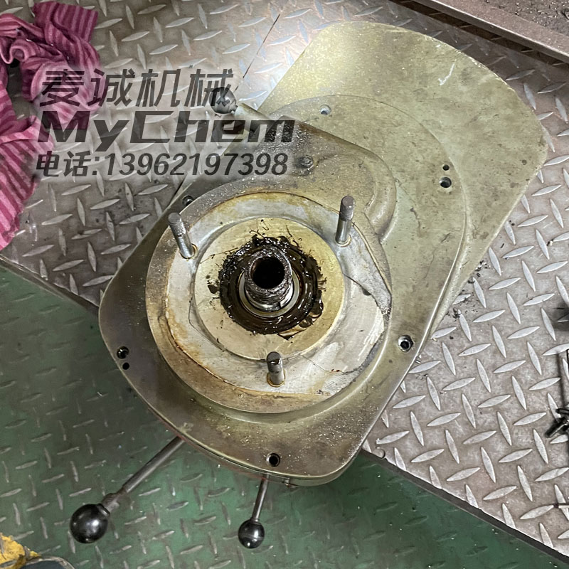 苏州铣床维修建亚M4炮塔铣床机头保养